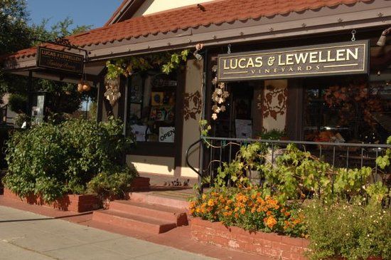 Lucas & Lewellen Vineyards